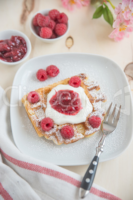 Waffeln mit Beeren