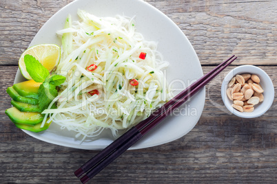 Spicy kohlrabi noodles