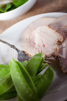 Turkey breast with green salad