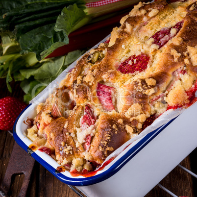 strawberry-rhubarb-pie