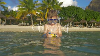 Kid bathing with waterproof camera