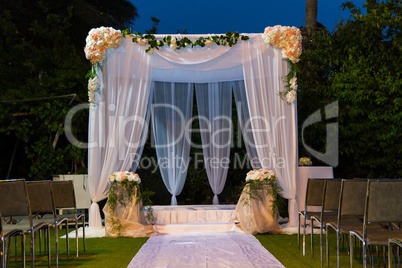 Jewish Hupa , wedding putdoor .