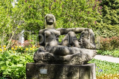Skulptur im Park Skulptur im Park