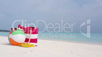 v02439 Maldives beautiful beach background white sandy tropical paradise island with blue sky sea water ocean 4k ball bag