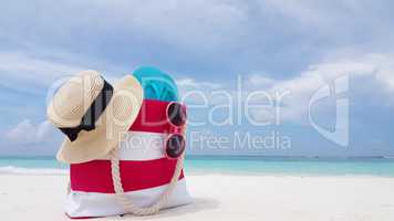 v02963 Maldives beautiful beach background white sandy tropical paradise island with blue sky sea water ocean 4k hat picnic bag sunglasses