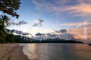 Sonnenaufgang auf den Seychellen