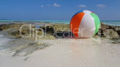 v01043 Maldives beautiful beach background white sandy tropical paradise island with blue sky sea water ocean 4k ball