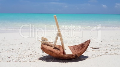 v01087 Maldives beautiful beach background white sandy tropical paradise island with blue sky sea water ocean 4k toy coconut boat