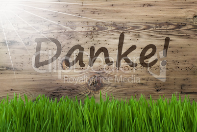 Sunny Wooden Background, Gras, Danke Means Thank You