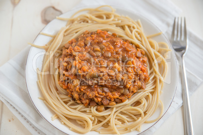 Pasta mit Linsenbolognese