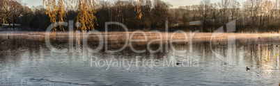 Panorama Abtskücher Teich im Morgennebel.