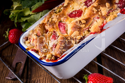 strawberry-rhubarb-pie