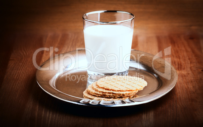 Milk and crackers