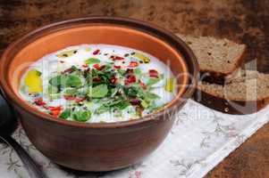 Yoghurt soup with mint