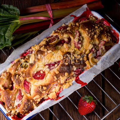 strawberry-rhubarb-pie