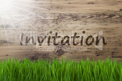Sunny Wooden Background, Gras, Text Invitation
