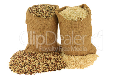 Organic Quinoa Seeds and Flakes