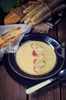 Asparagus broccoli cream soup