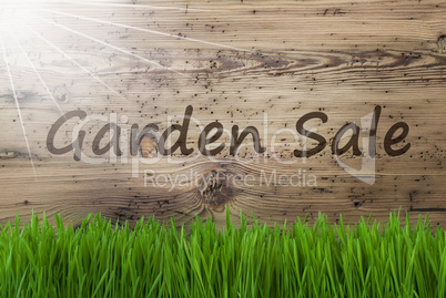 Sunny Wooden Background, Gras, Text Garden Sale
