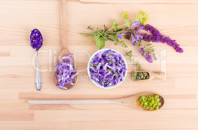 violet, edible flowers