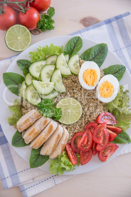 Quinoa Salat