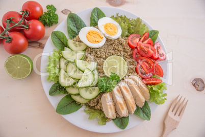 Quinoa Salat