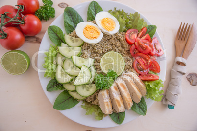 Quinoa Salat