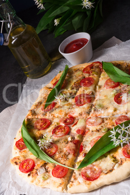 vegetarian wild garlic pizza