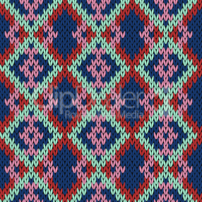 Knitting variegated seamless pattern