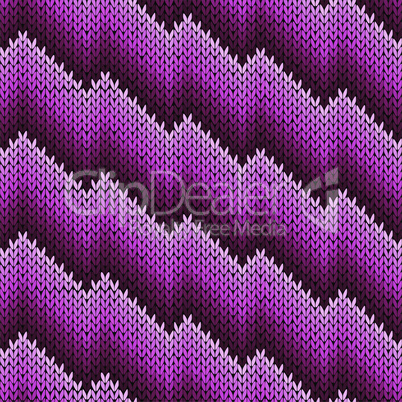Knitting zigzag line seamless pattern in magenta hues