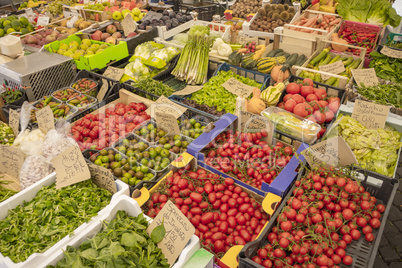 Gemüse auf einem Markt in Italien