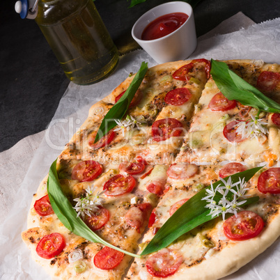 vegetarian wild garlic pizza