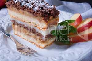 Apple cream cake