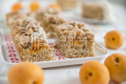 Aprikosen Streusel Kuchen