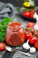 Tomato paste and fresh tomatoes, tomatos puree