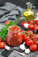 Tomato paste and fresh tomatoes, tomatos puree