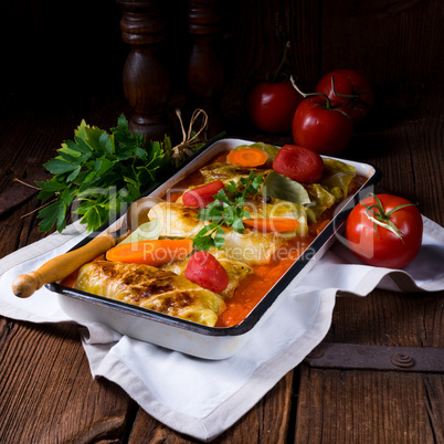 golabki - polish cabbage rolls in tomato sauce