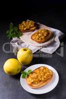 Apple fruit spread with cinnamon and fruit pieces