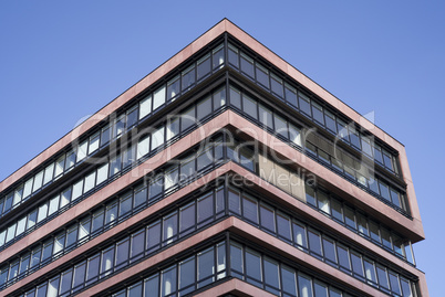 Abstrakte Fassade eines modernen Bürogebäudes in Hamburg, Deut