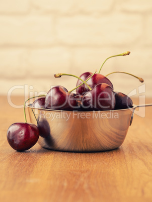 Sweet cherries in a bowl