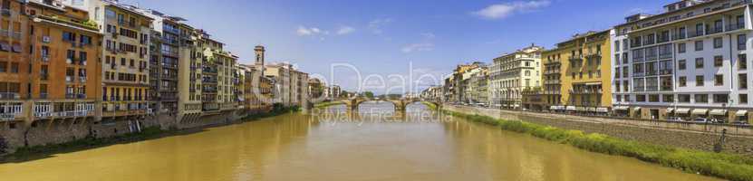Arno river and old bridge in Florence, Firenze, Italia