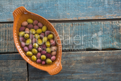 Pickled olives in bowl