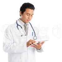 Medical doctor using tablet pc