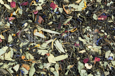 Tea on the basis of green Chinese Sencha tea, senna leaves, rose