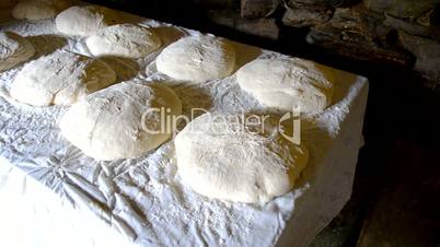 Elaboration of artisan bread in a stone oven