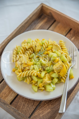 Curry Nudelsalat mit Hähnchen