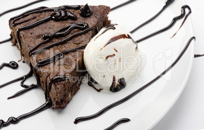 cake brownie with ice cream