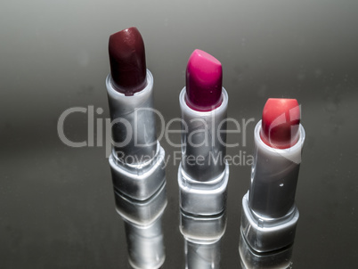 Lippenstift im Dreierpack