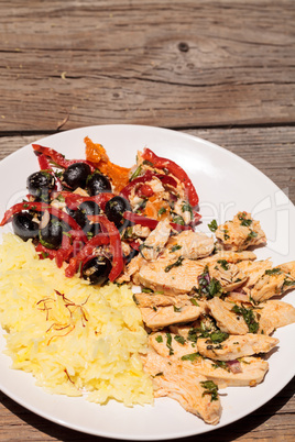 Spicy Chicken Diablo with cilantro, olives, peppers, garlic and