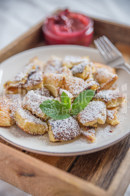 Kaiserschmarrn mit Zwetschgenröster